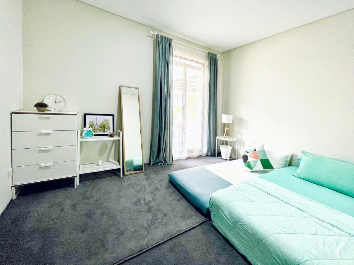 Larisa Homestay Syariah Padalarang Extérieur photo